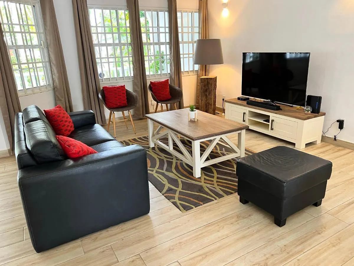 Luxury Villa With Private Pool Near Mambo And Cabana Beach Willemstad